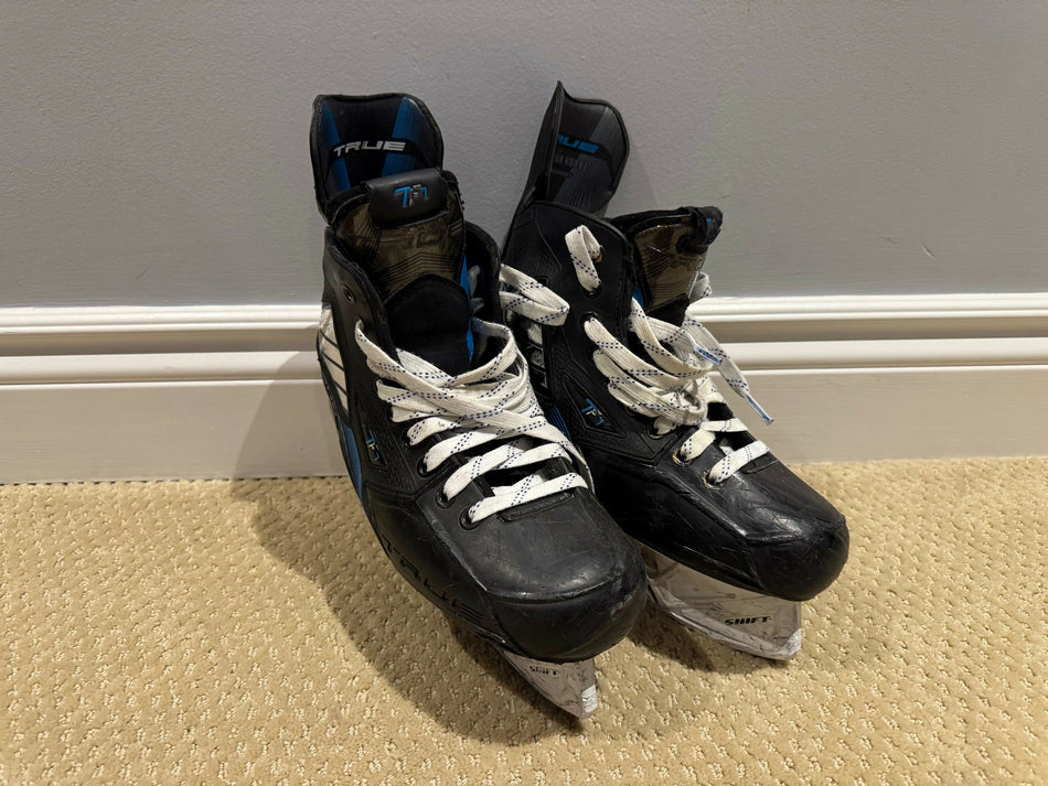 True TF1 Intermediate Size 6R Skates with 2 sets of extra steel
