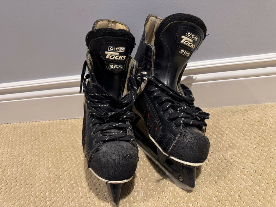 CCM Tacks Skates Senior Size 8