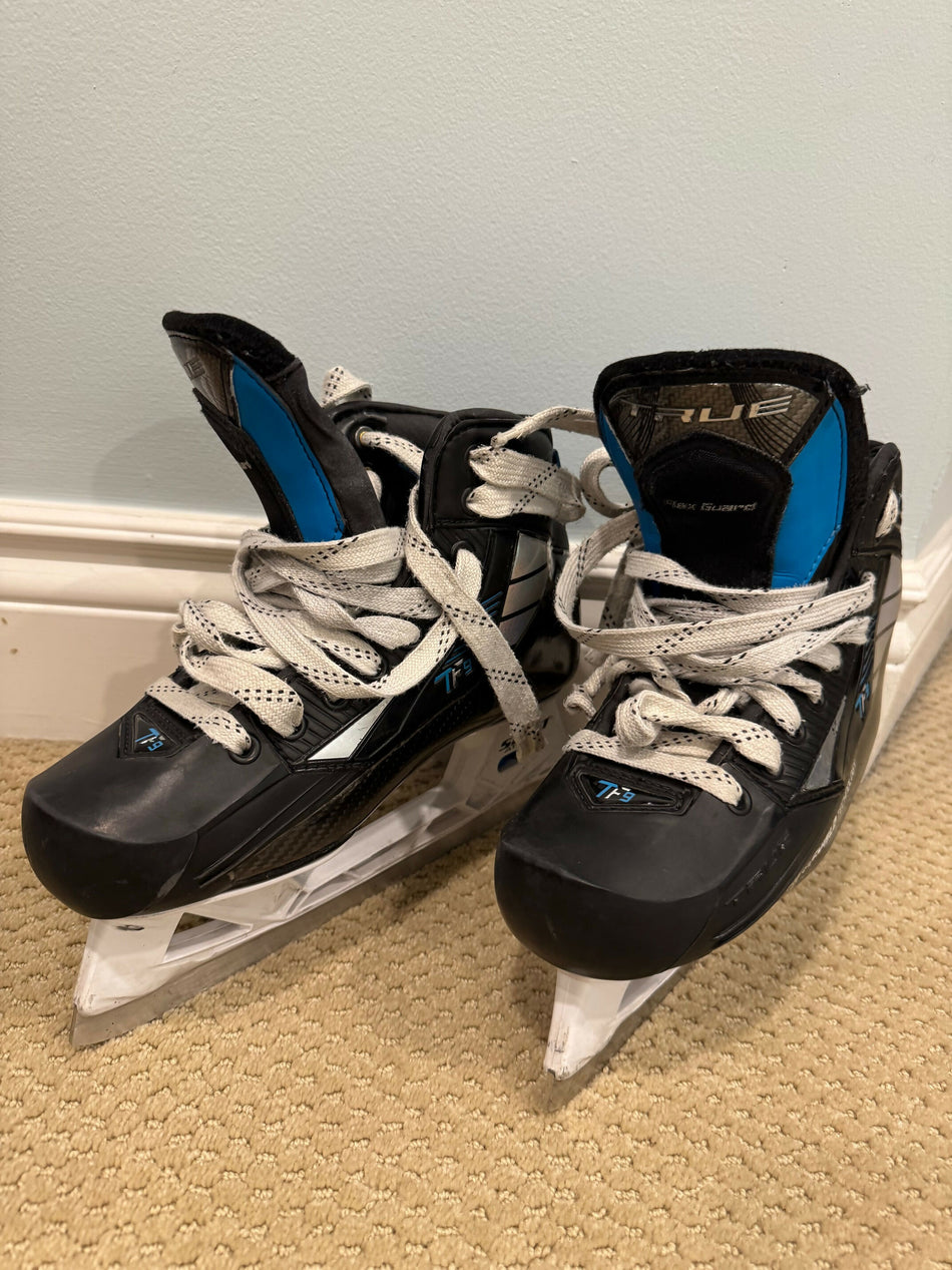 True TF9 Size 6R Intermediate Goalie Skate